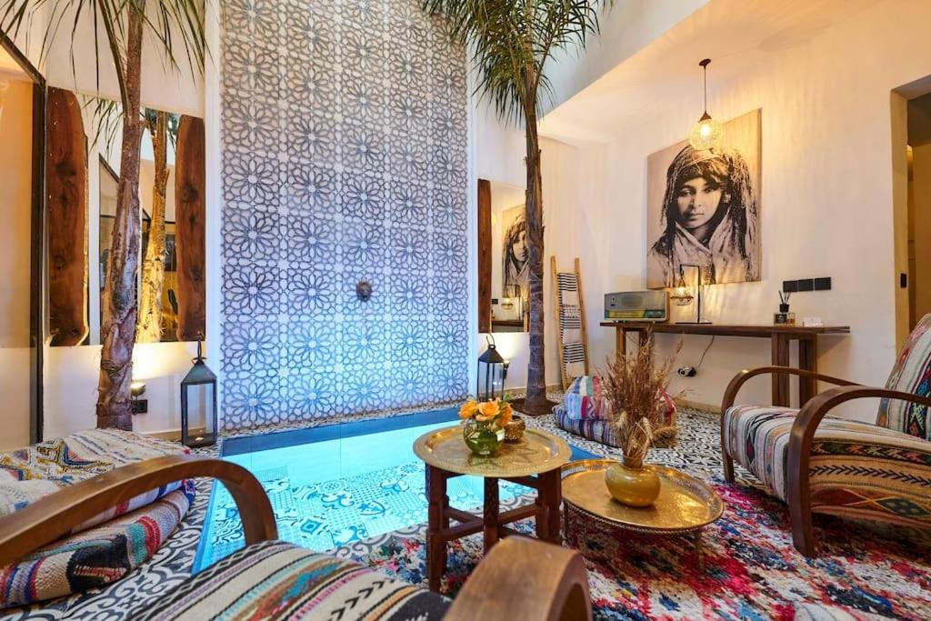 Riad Miloud En Exclusivite 10 P Au Coeur De La Medina Marrakesh Esterno foto