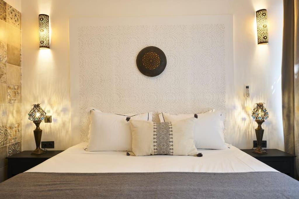 Riad Miloud En Exclusivite 10 P Au Coeur De La Medina Marrakesh Esterno foto