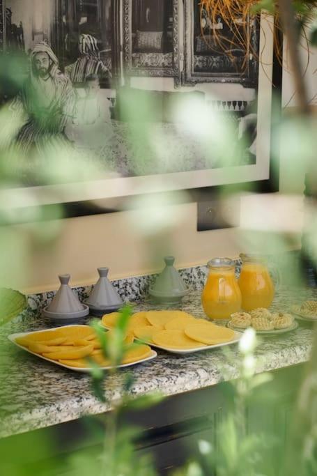 Riad Miloud En Exclusivite 10 P Au Coeur De La Medina Marrakesh Esterno foto