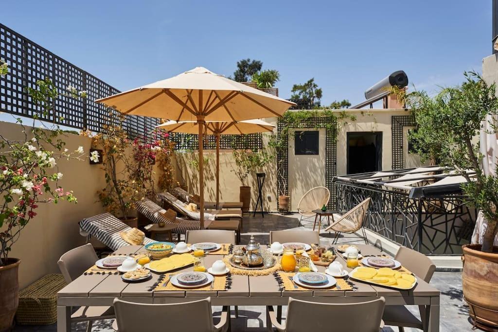 Riad Miloud En Exclusivite 10 P Au Coeur De La Medina Marrakesh Esterno foto